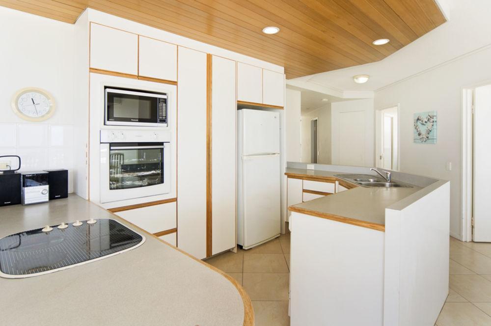 Oceanside Resort - Absolute Beachfront Apartments Gold Coast Exterior foto